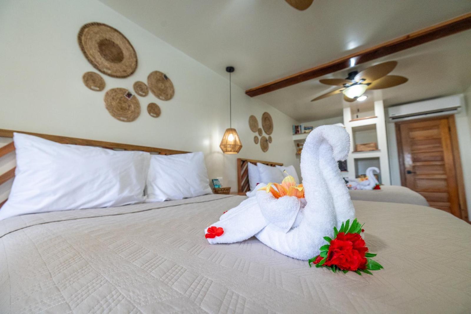סן פדרו Ocean Tide Beach Resort מראה חיצוני תמונה